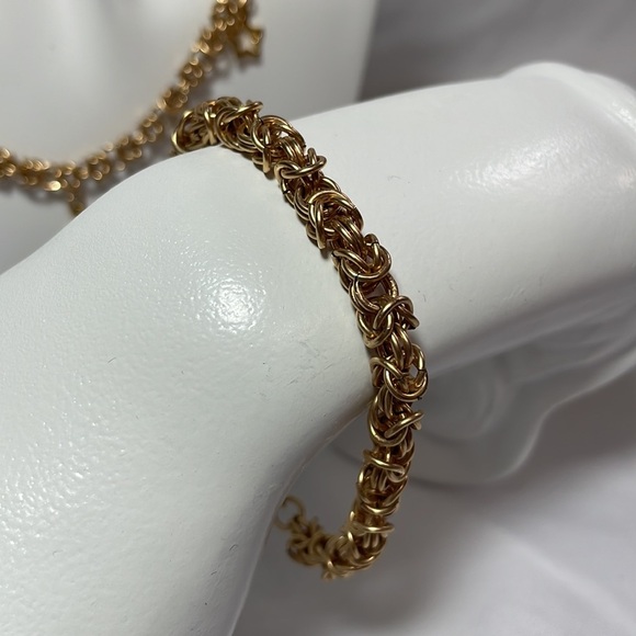 Stars Celestial Gold Earrings Necklace Bracelet Jewelry Set - Picture 5 of 10